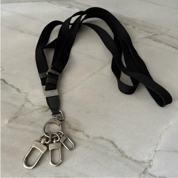 Louis Vuitton Taiga Collier Pochette Cles Neck Strap - Picture 5 of 9